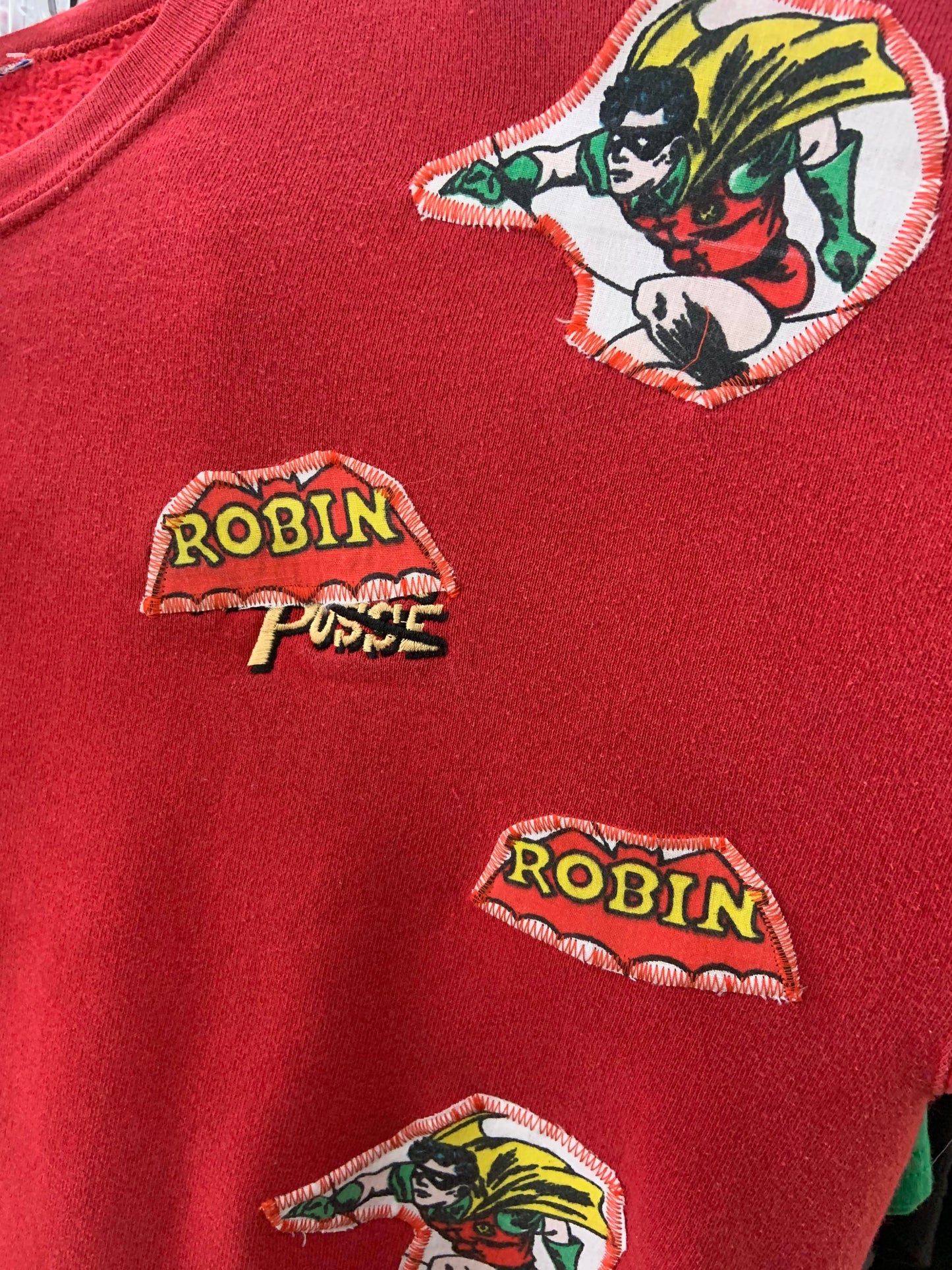 RED ROBIN POSSE PULLOVER