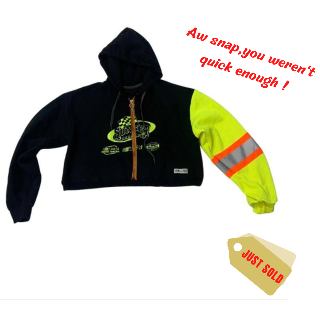 NASCAR HIGH-VIS CROPPED HOODIE