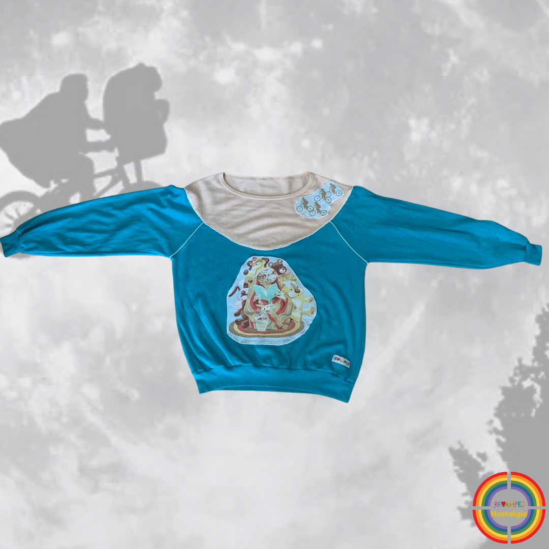 "E.T. THE EXTRA-TERRESTRIAL" BLUE AND CREAM PULL OVER